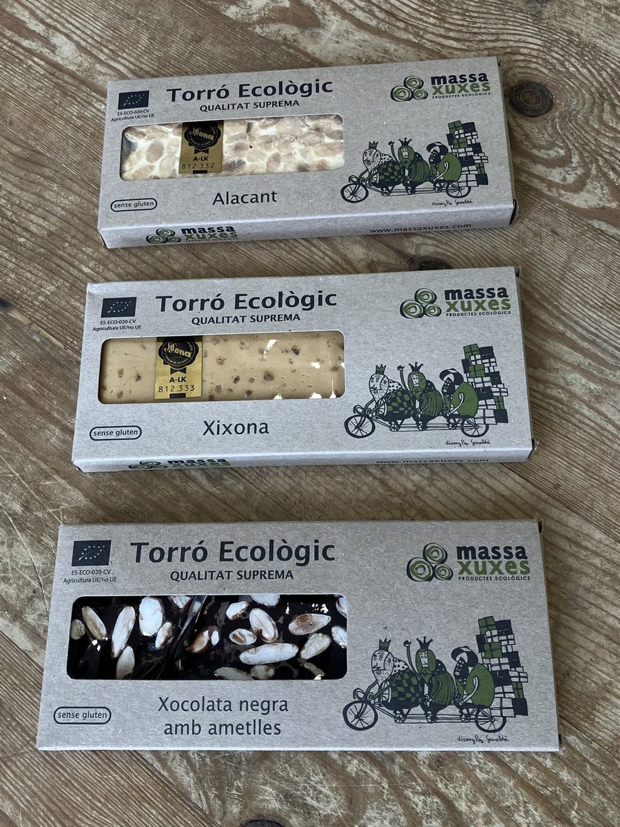 Paneres de Nadal 2026: cistelles de regal 100% de proximitat 13 Torrons Massaxuxes